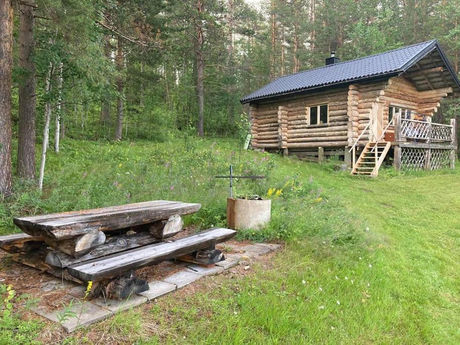 Lakeside Wilderness Cabin 요크모크 외부 사진