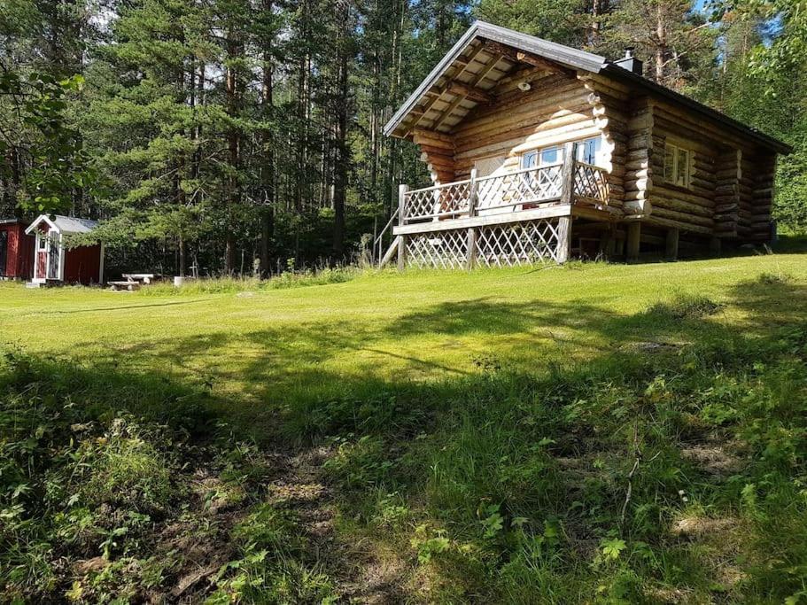 Lakeside Wilderness Cabin 요크모크 외부 사진