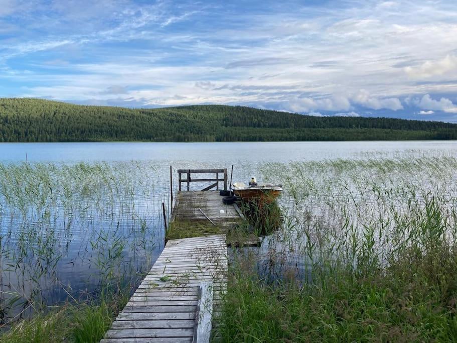 Lakeside Wilderness Cabin 요크모크 외부 사진